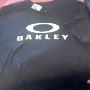OAKLEY T SHIRT